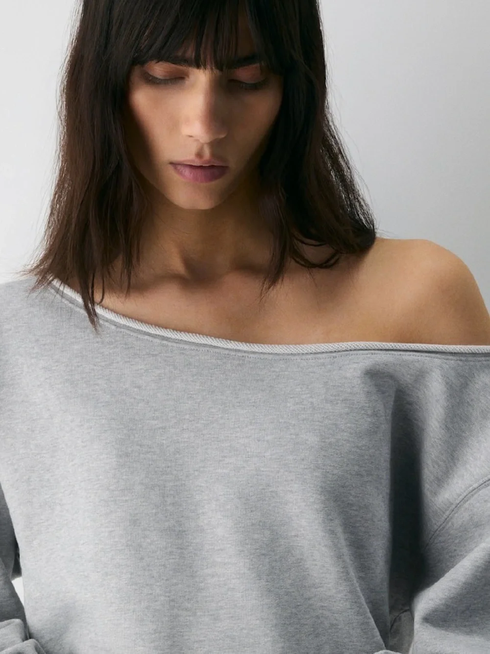 ARITZIA Perfect Off Shoulder Sweatfleece S NWT grey Heather Sweatshirt OTR0048 - Picture 3 of 6